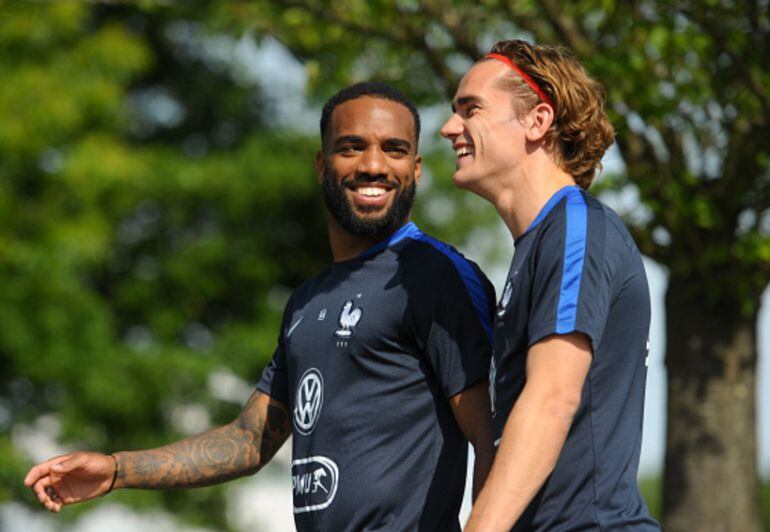 Lacazette y Griezmann concentrados en su selección