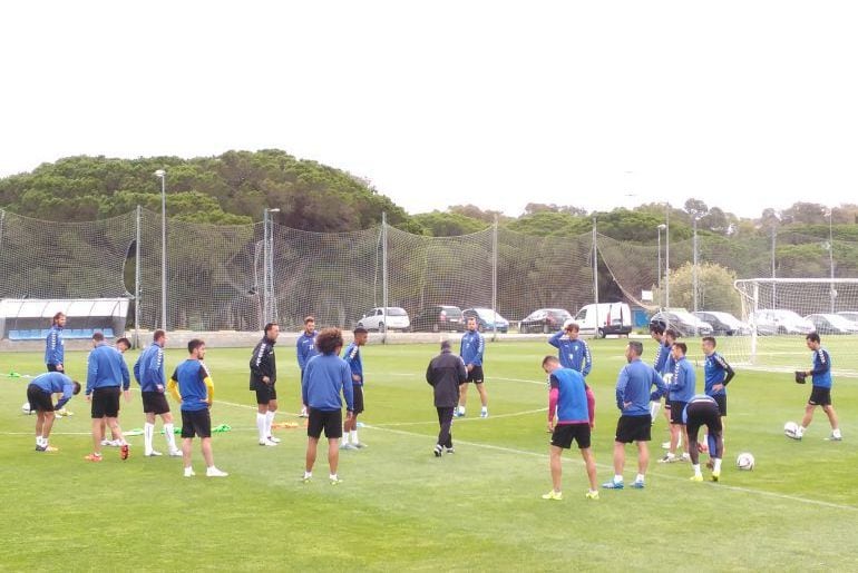 El Cádiz entrena preparando la Copa del Rey