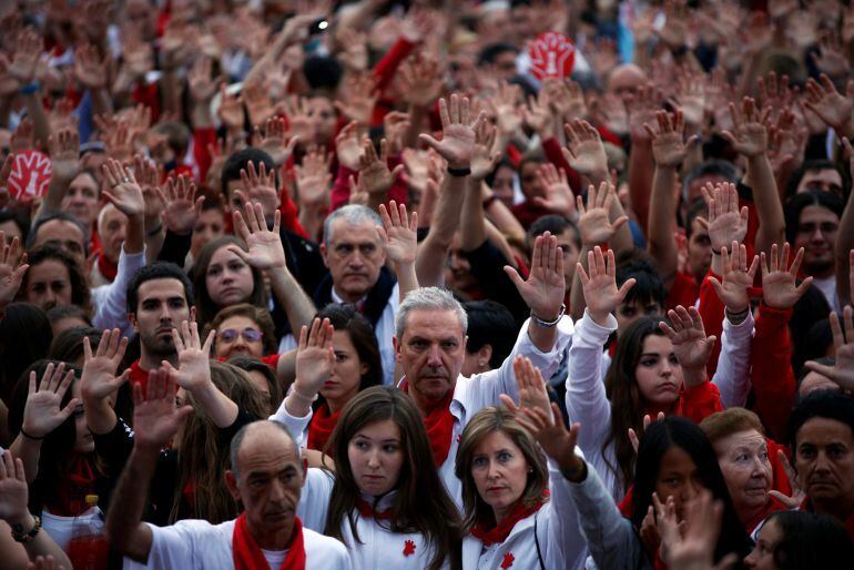 Concentración en Pamplona en contra de las agresiones sexuales en las fiestas de San Fermín