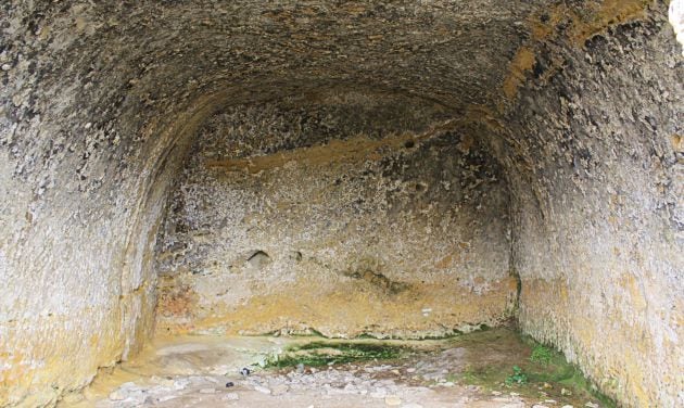 Interior de un antiguo eremitorio.