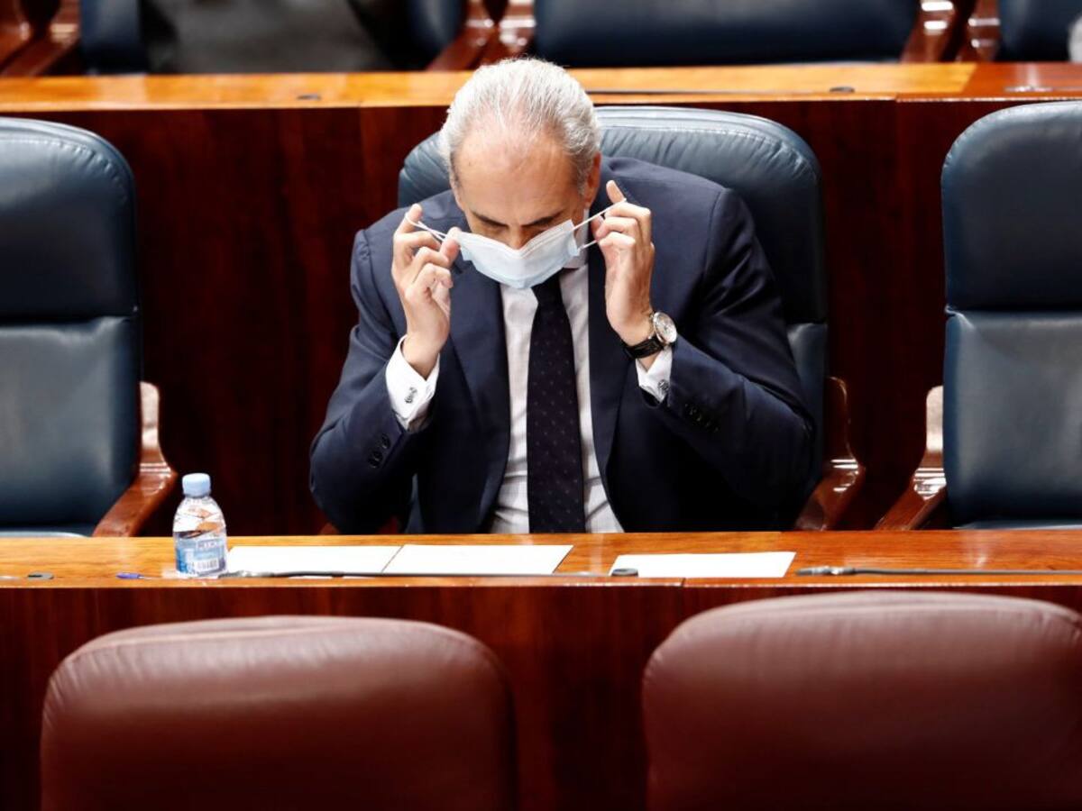 El PSOE pide a Ayuso el cese de su consejero de Sanidad, Ruiz Escudero