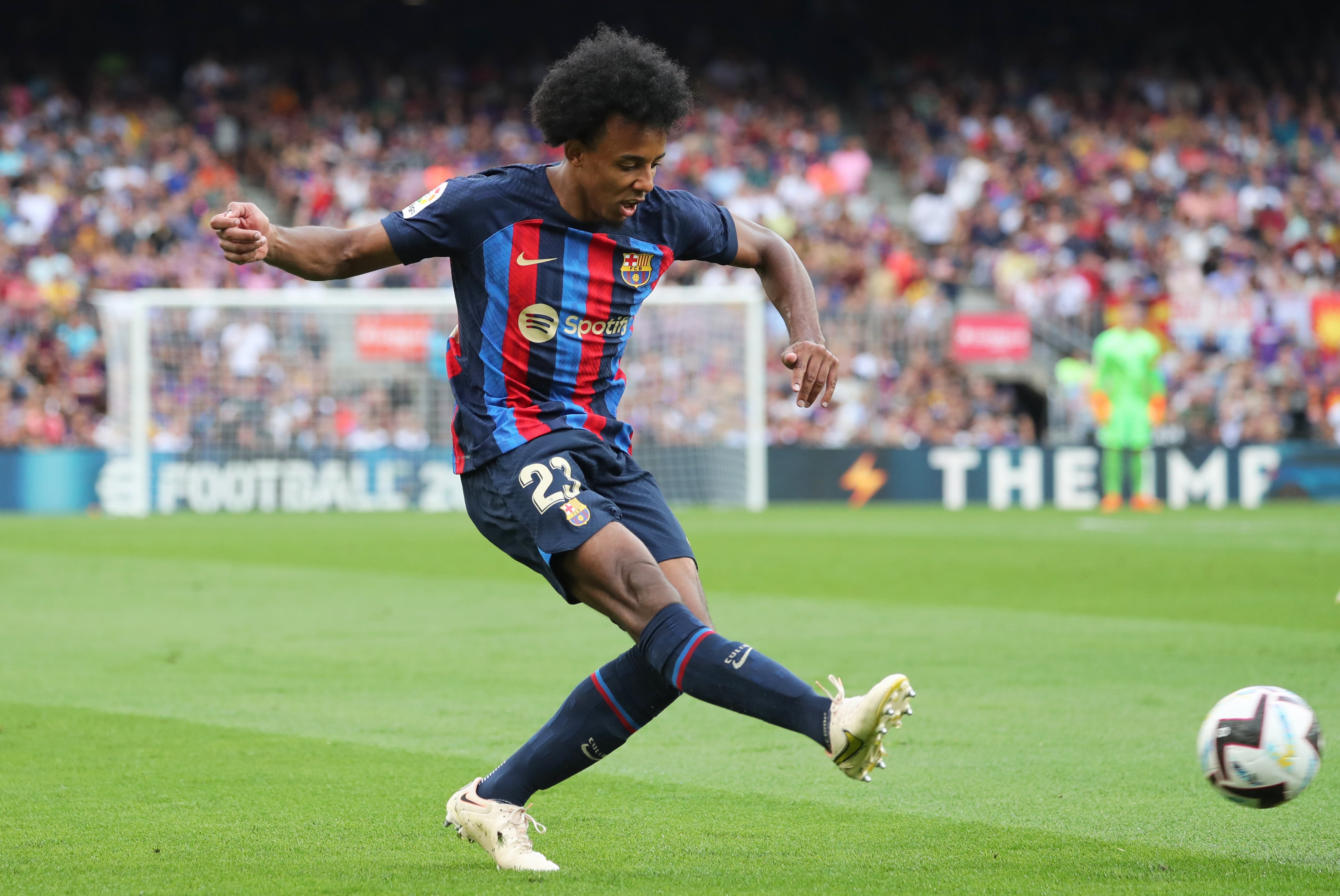 Jules Koundé, durante el encuentro ante el Elche FC del FC Barcelona.