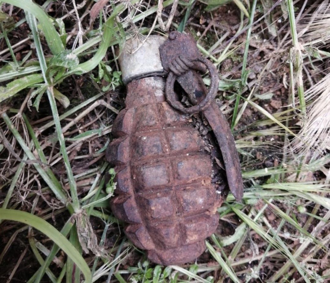 Granada encontrada cerca de Utande