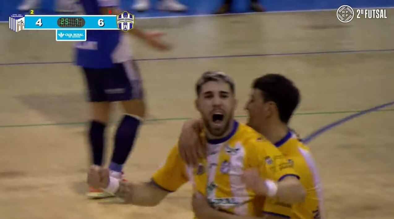 Malaguti celebra el último gol del partido