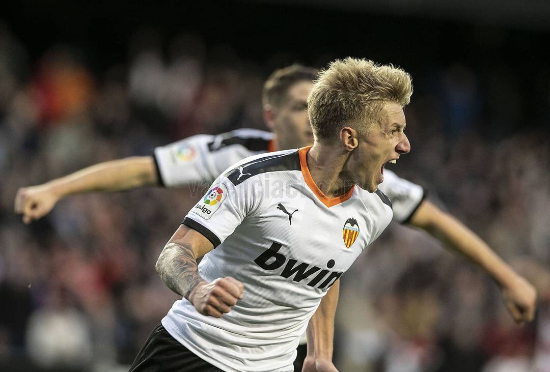 Daniel Wass celebra un gol. 