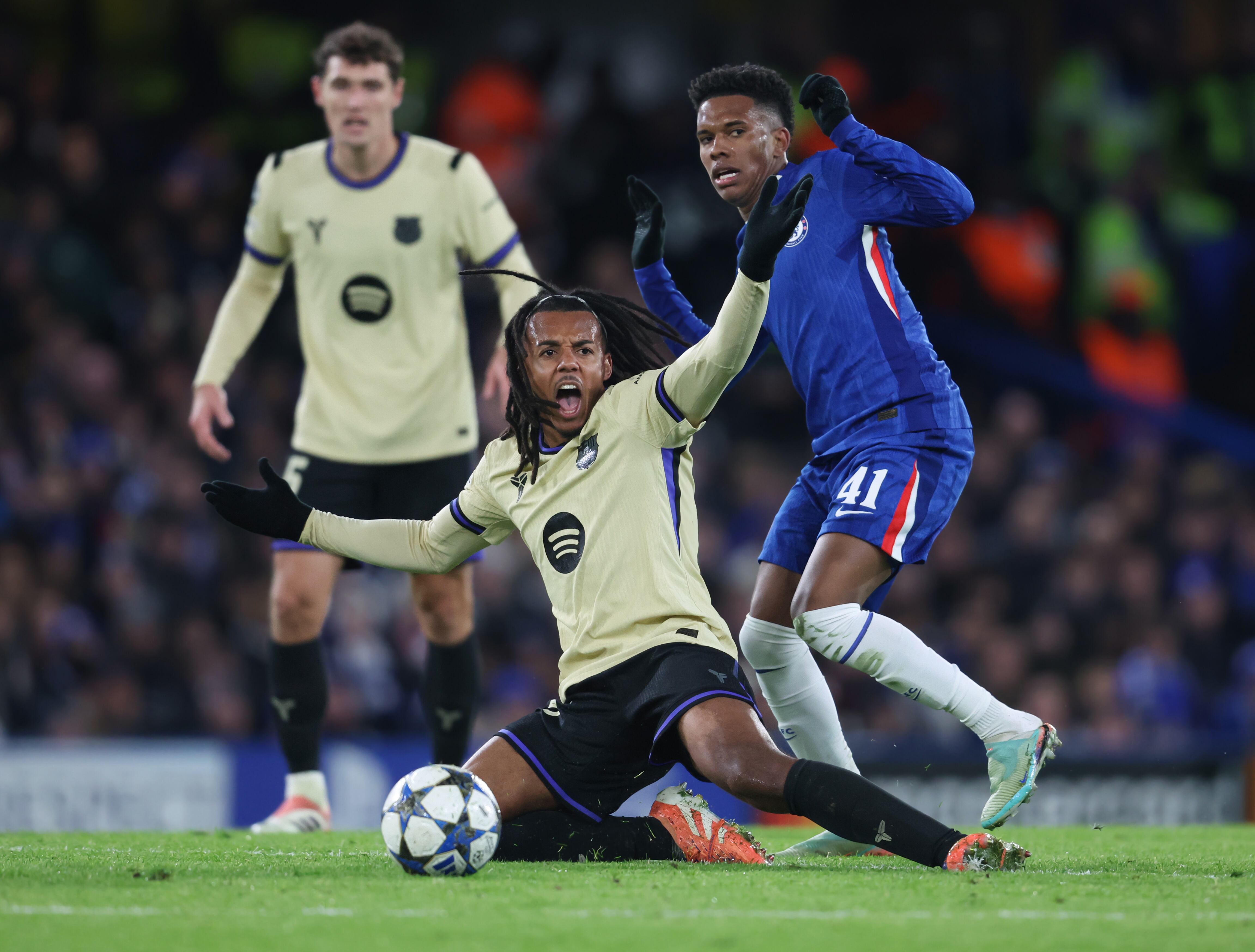 El Barça cae con estrépito ante el Chelsea en Champions