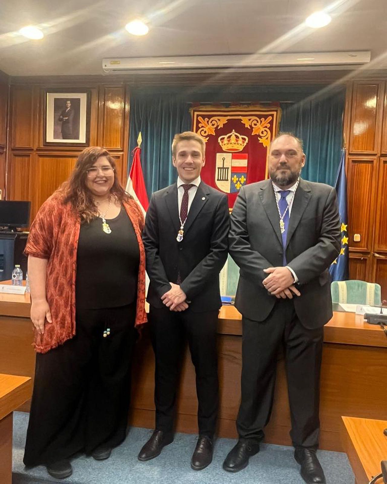 Los tres concejales socialistas de San Lorenzo de El Escorial, Cristina Ojeda, Diego Díaz y Francisco Herraiz.