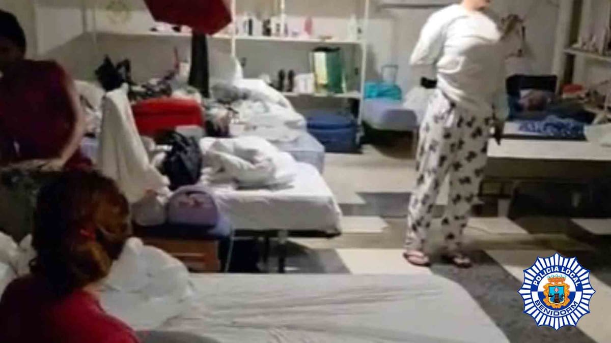 Tráfico de drogas en Benidorm: la Policía Local detiene a la encargada de un negocio de masajes