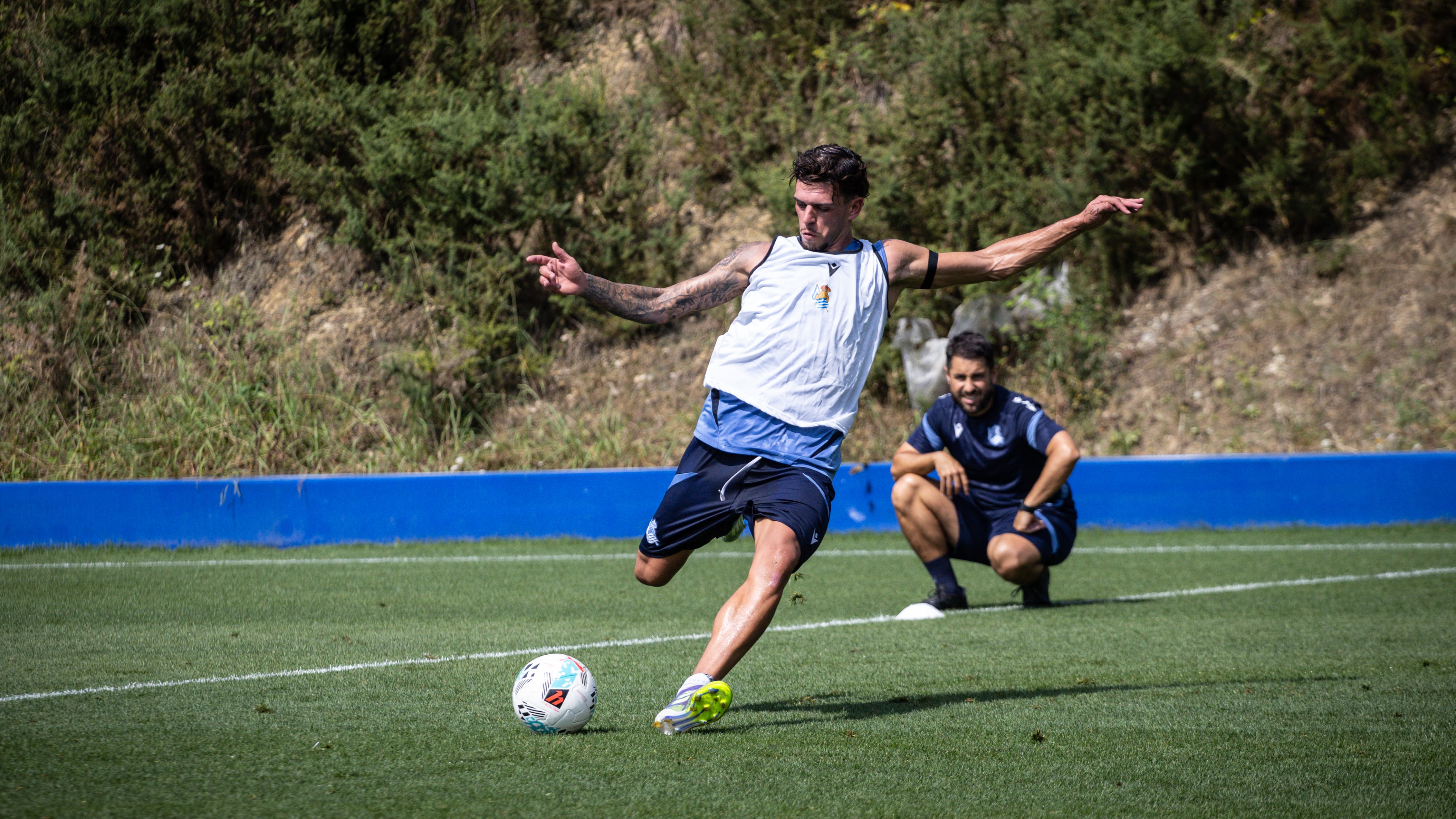 La Real Sociedad y el Real Betis negocian por Javi López