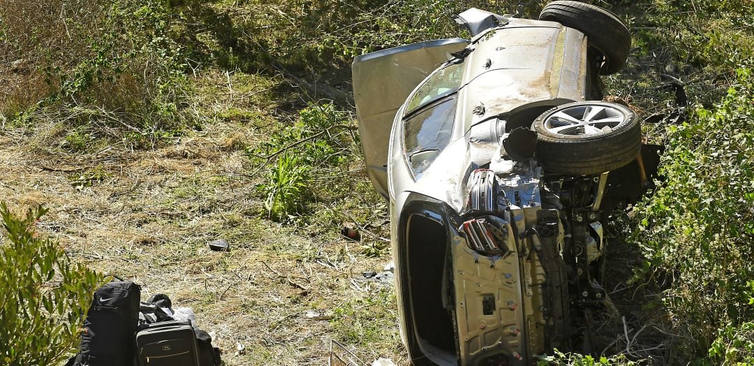 El coche de Tiger Woods, tras el accidente de tráfico que tuvo lugar en febrero