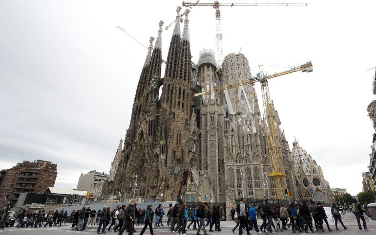 La catedral de la Sagrada Familia es el quinto recinto turístico más visitado del mundo.