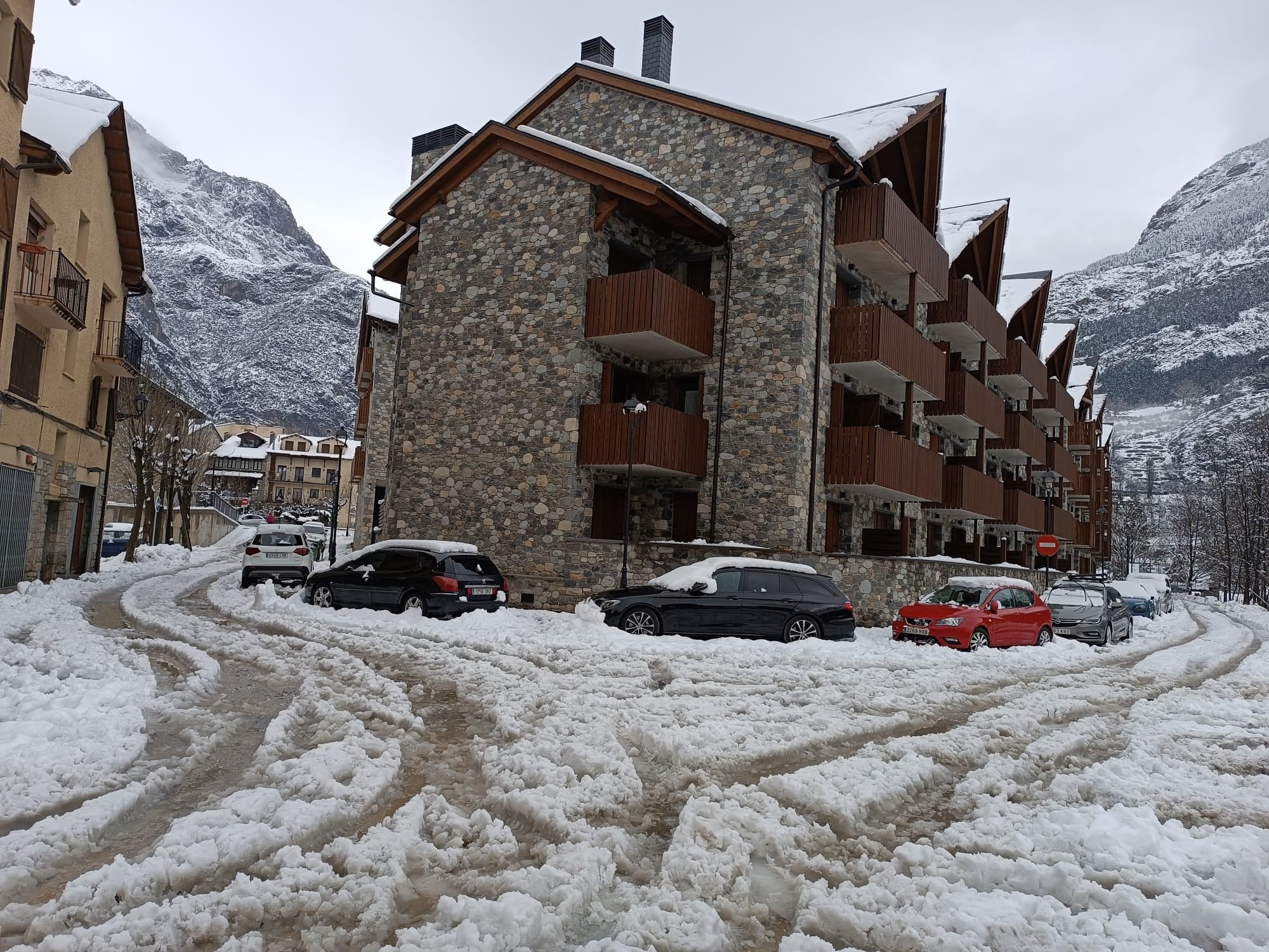 Una imagen de Benasque nevado. Foto: SOS Ribagorza