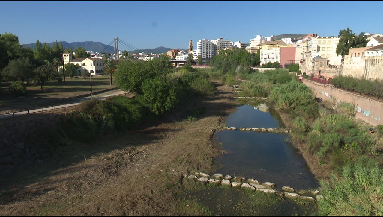 Cauce del río Serpis.