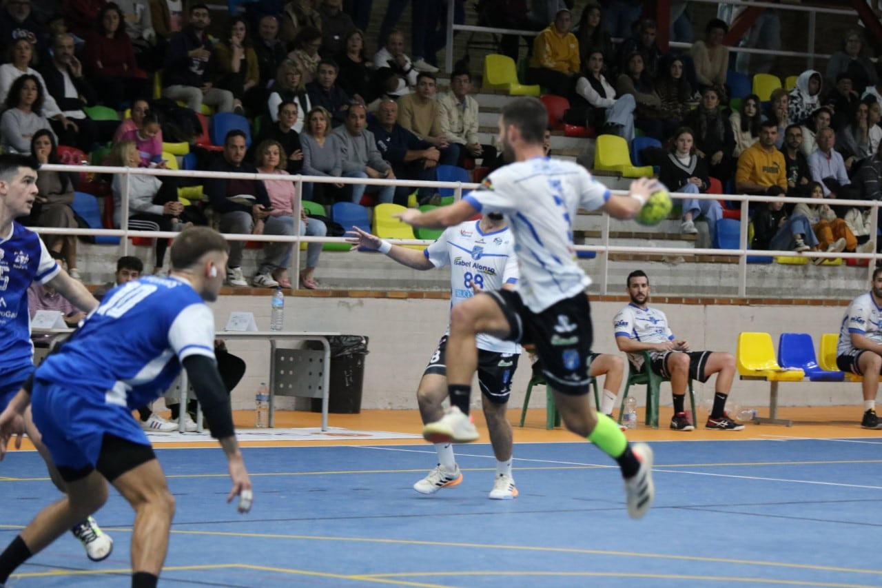 El Cantera Sur no aguantó el tirón final del partido.