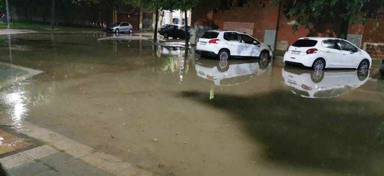 Calles inundadas en mayo del 2020 en el barrio Vallehermoso de Azuqueca de Henares