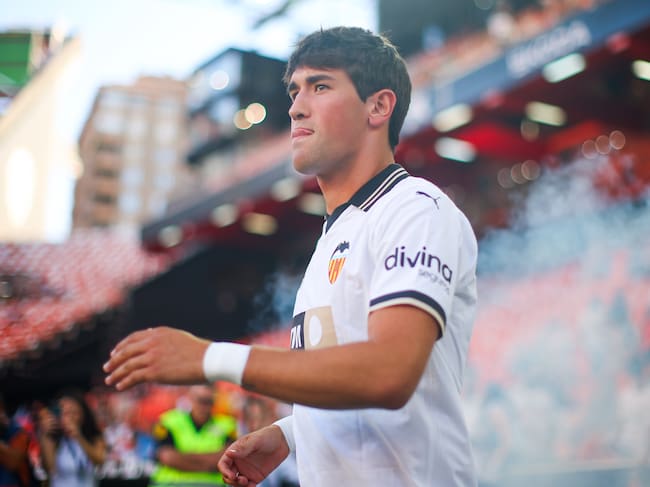 VALENCIA, SPAIN - AUGUST 05: Jesus Vazquez of Valencia CF looks on during the Trofeu Taronja match between Valencia CF and Aston Villa at Estadio Mestalla on August 05, 2023 in Valencia, Spain. (Photo by Eric Alonso/Getty Images)