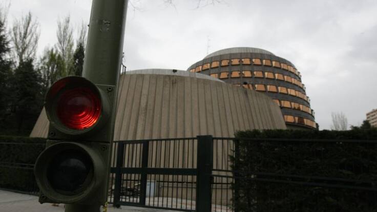 La firma de Àngels Barceló: 'Legitimados por ¿el mandato?'