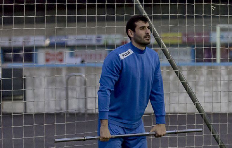 Adrían Arias durante una sesión de trabajo con la escuadra blanquiazul.