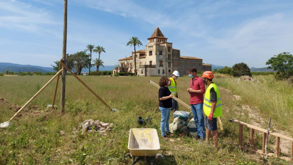 Cajas nido en la Torre dels Pares para que las lechuzas no se vayan con las obras de reforma