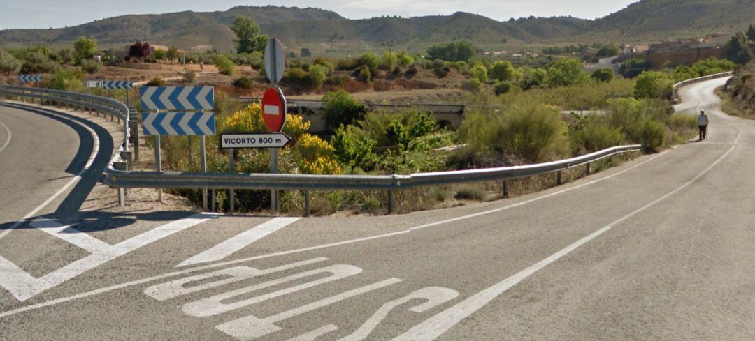 Entrada a Vicorto, Elche de la Sierra