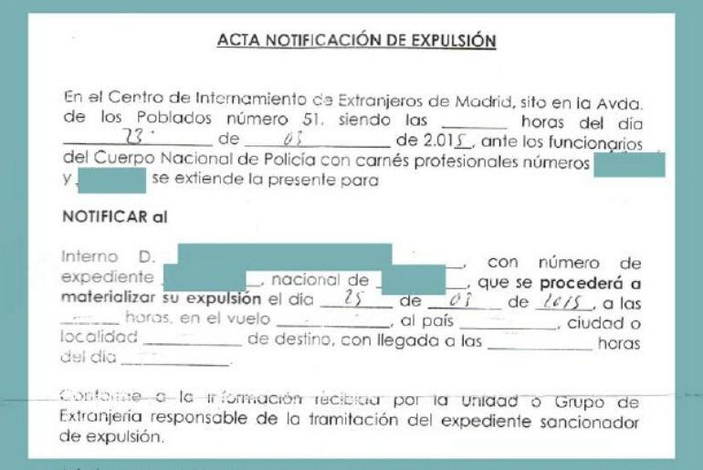 Notificación de expulsión a un interno