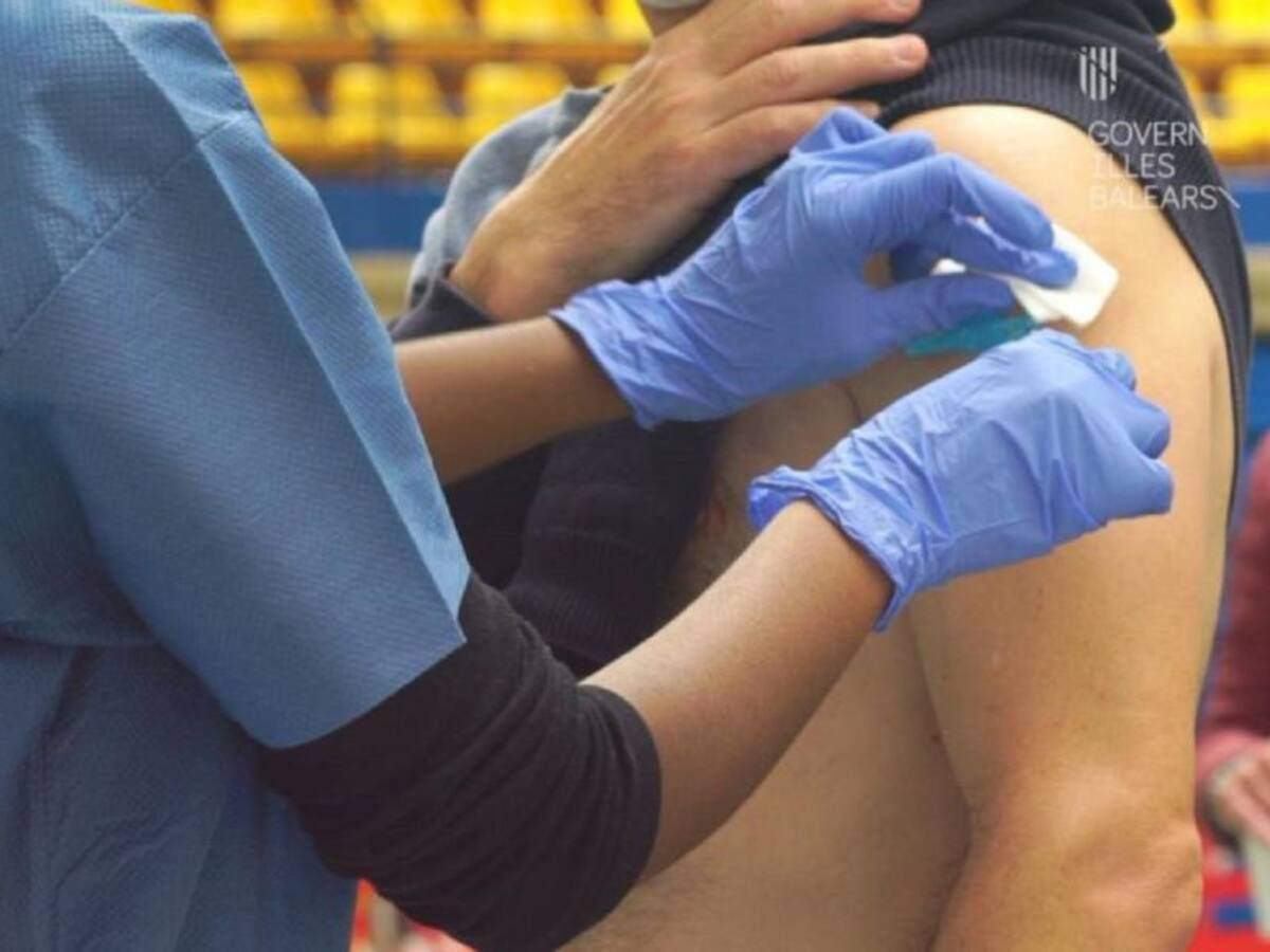 Cerca del 50% de los jóvenes gallegos entre 30 y 39 años cuenta con una dosis de la vacuna