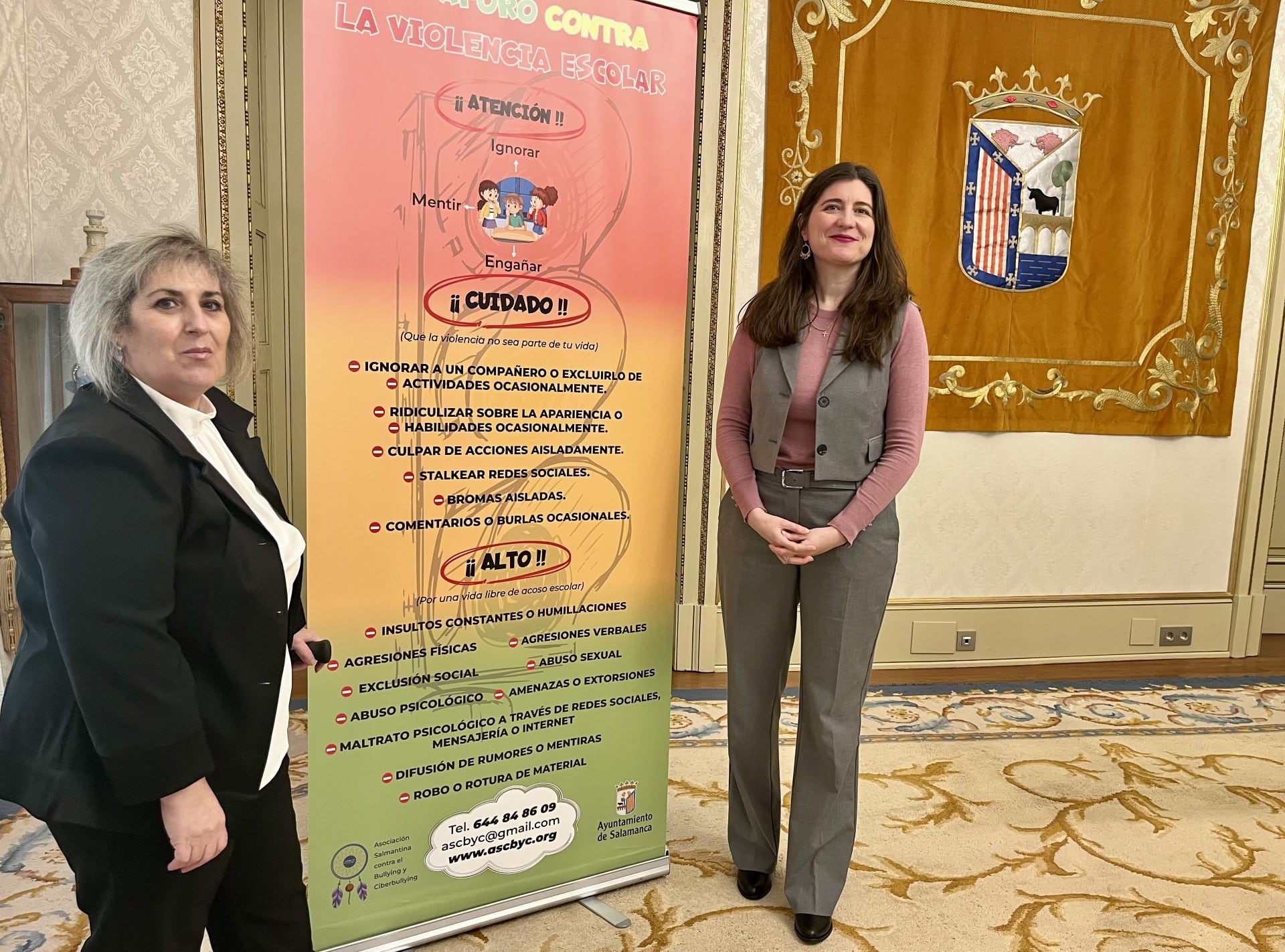 Carmen Guillén, presidenta de Ascbyc, y Myriam Rodríguez, concejala de Familia e Igualdad de Oportunidades