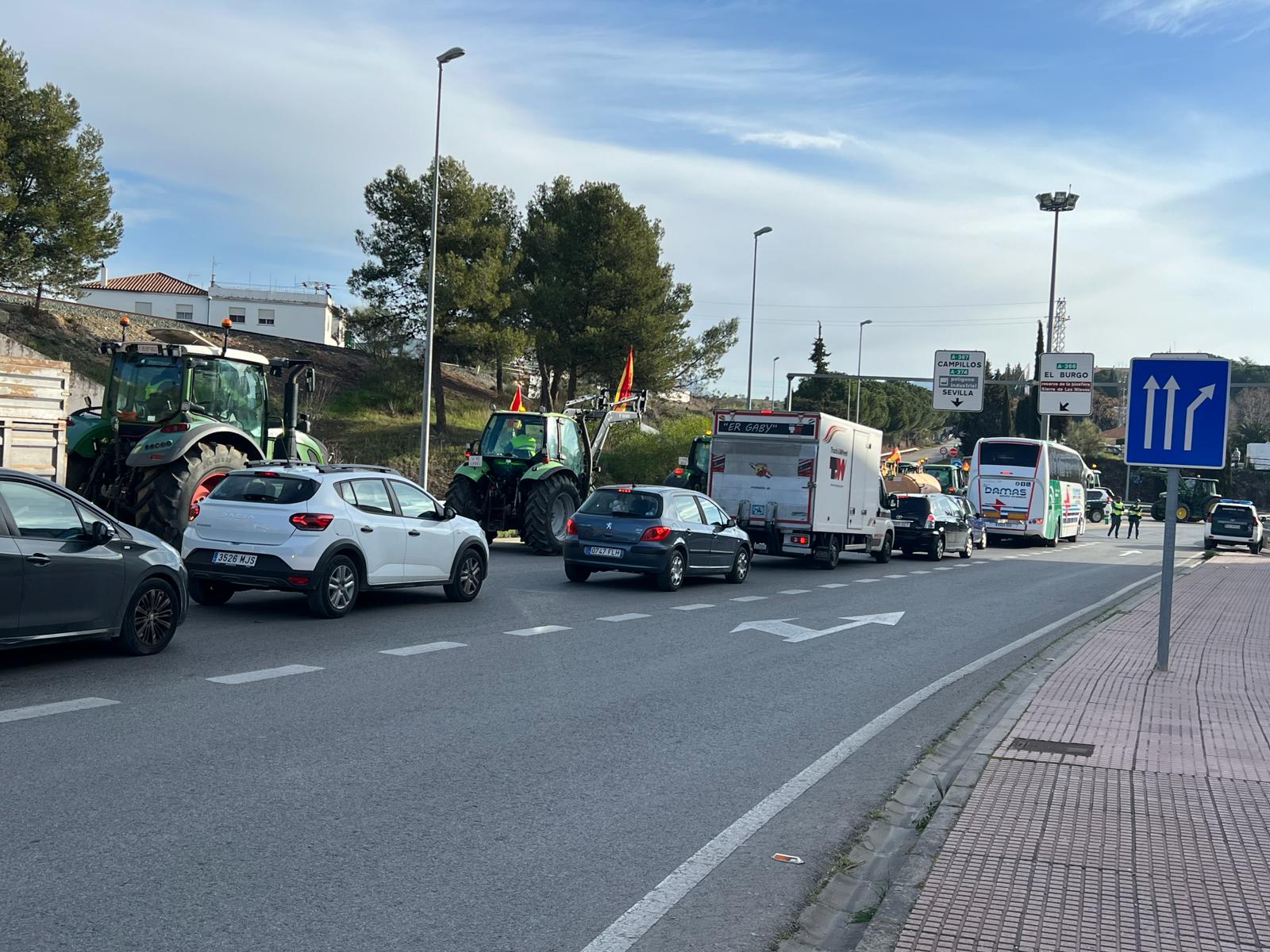 La retenciones en el tráfico se están repitiendo desde primera hora de la mañana