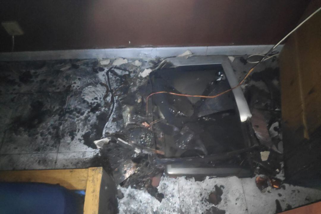 Incendio de un televisor en una vivienda de Torrecuevas de Almuñécar