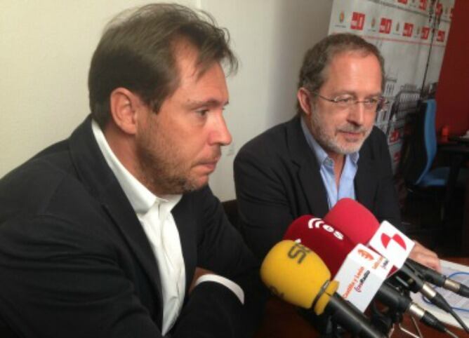 Oscar Puente y Manuel Saravia en la rueda de prensa conjunta sobre el caso del PGOU