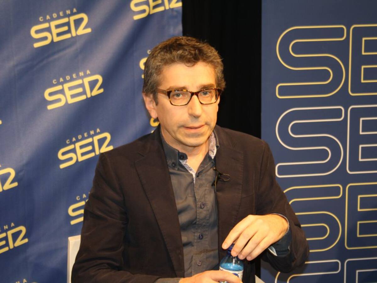 Colau incorpora l'exsocialista Jordi Martí a la seva llista electoral