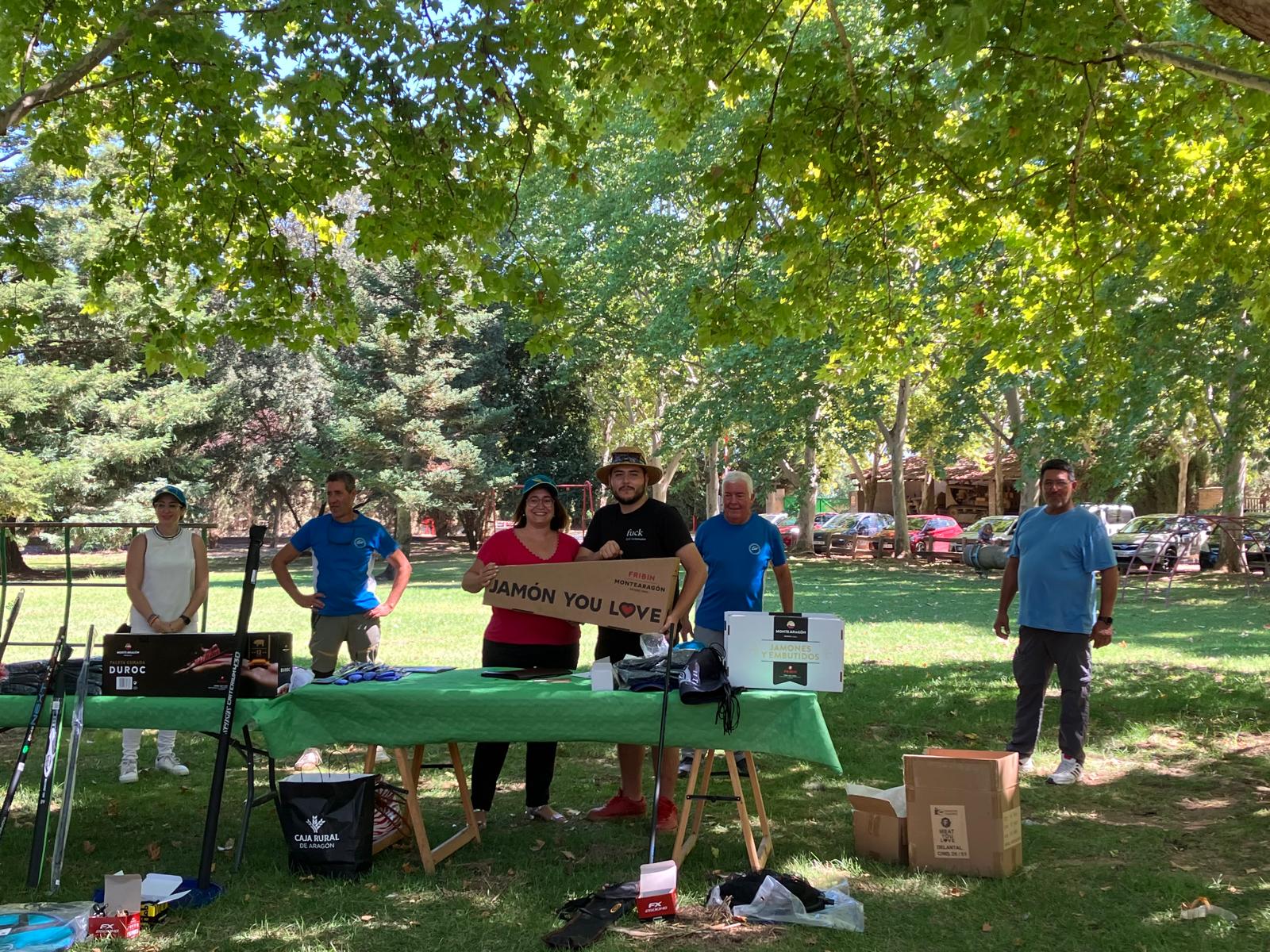 Mario García, vencedor absoluto del concurso de pesca Villa de Binéfar