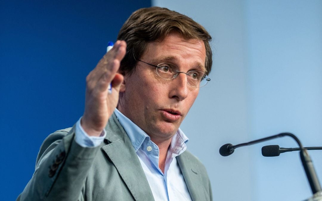 El alcalde de Madrid José Luis Martínez-Almeida, durante una rueda de prensa en la sede del Partido Popular en Madrid.