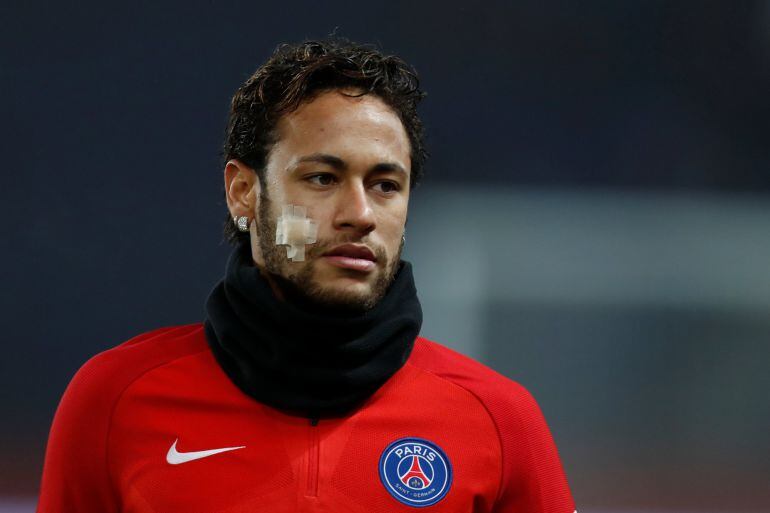 Neymar, durante un entrenamiento con el PSG