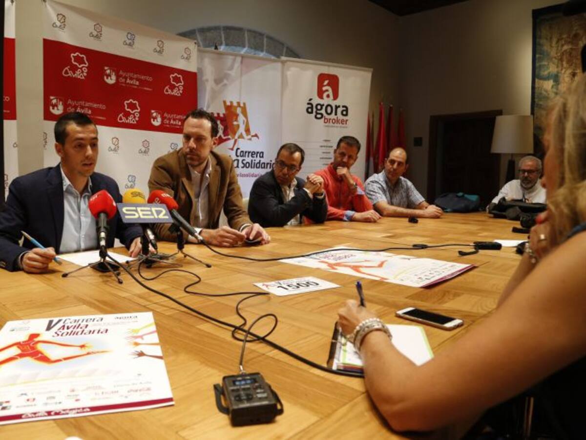 La 'V Carrera Solidaria Ágora Broker' estará enmarcada en el festival 'Ávila Mágica'