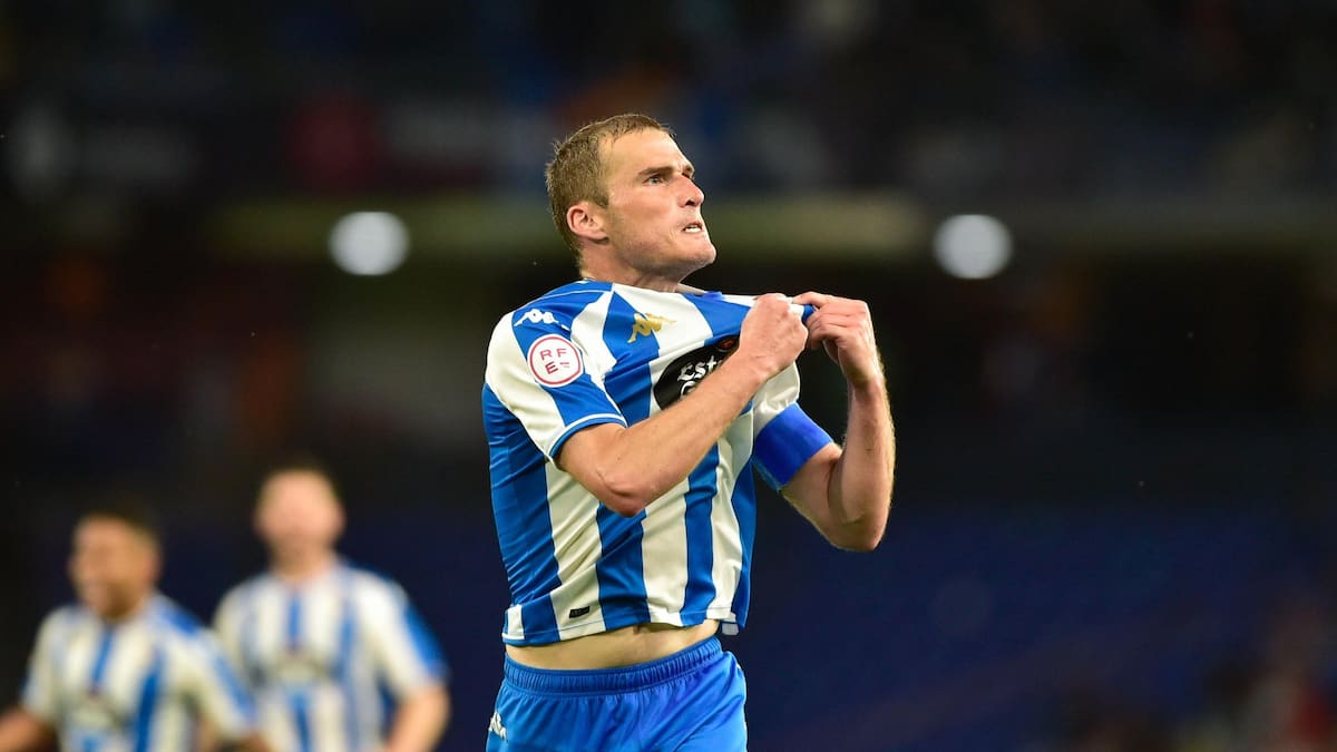 Álex Bergantiños se queda