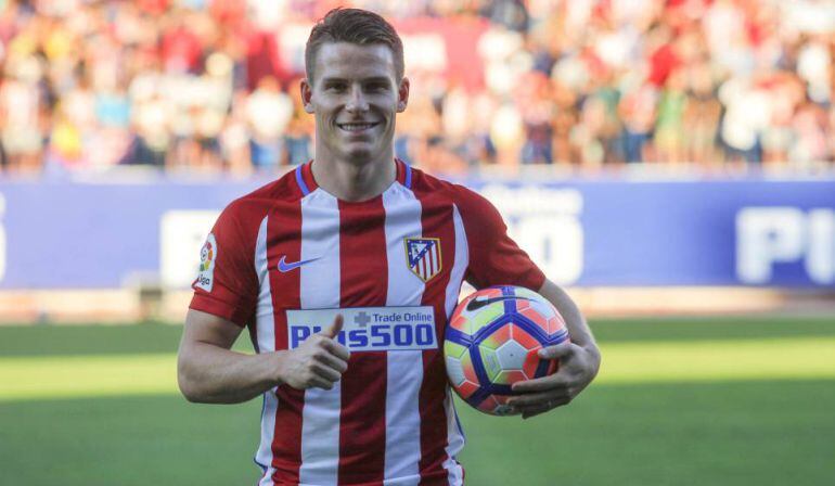 Kevin Gameiro, con la camiseta del Atlético de Madrid.