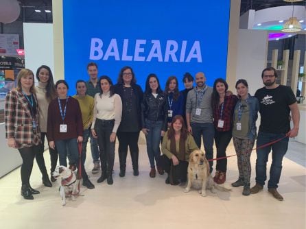 Baleària presenta en Fitur los nuevos camarotes ‘pet friendly’.