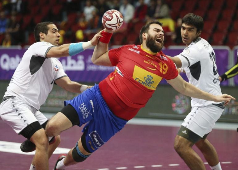 El jugador de la selección española de balonmano Juan Andreu, durante el España y Chile del Mundial de Catar.