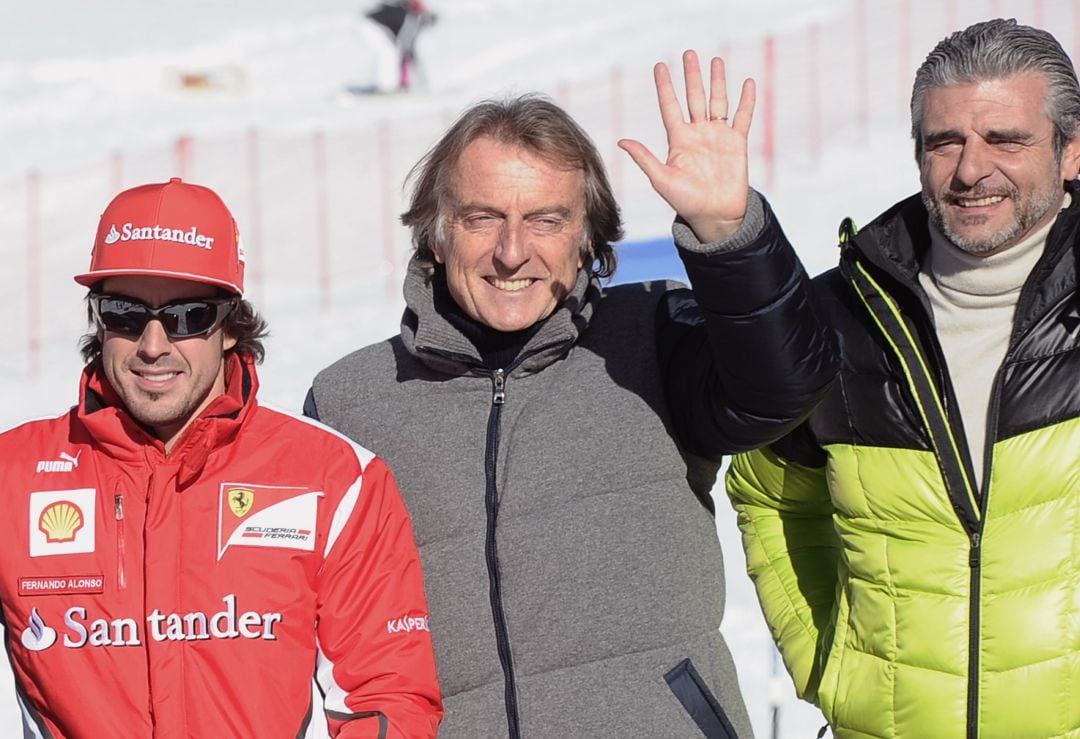 Arrivabene, a la izquierda, en una concentración invernal de Ferrari con Fernando Alonso y Luca Cordero di Montezemolo.