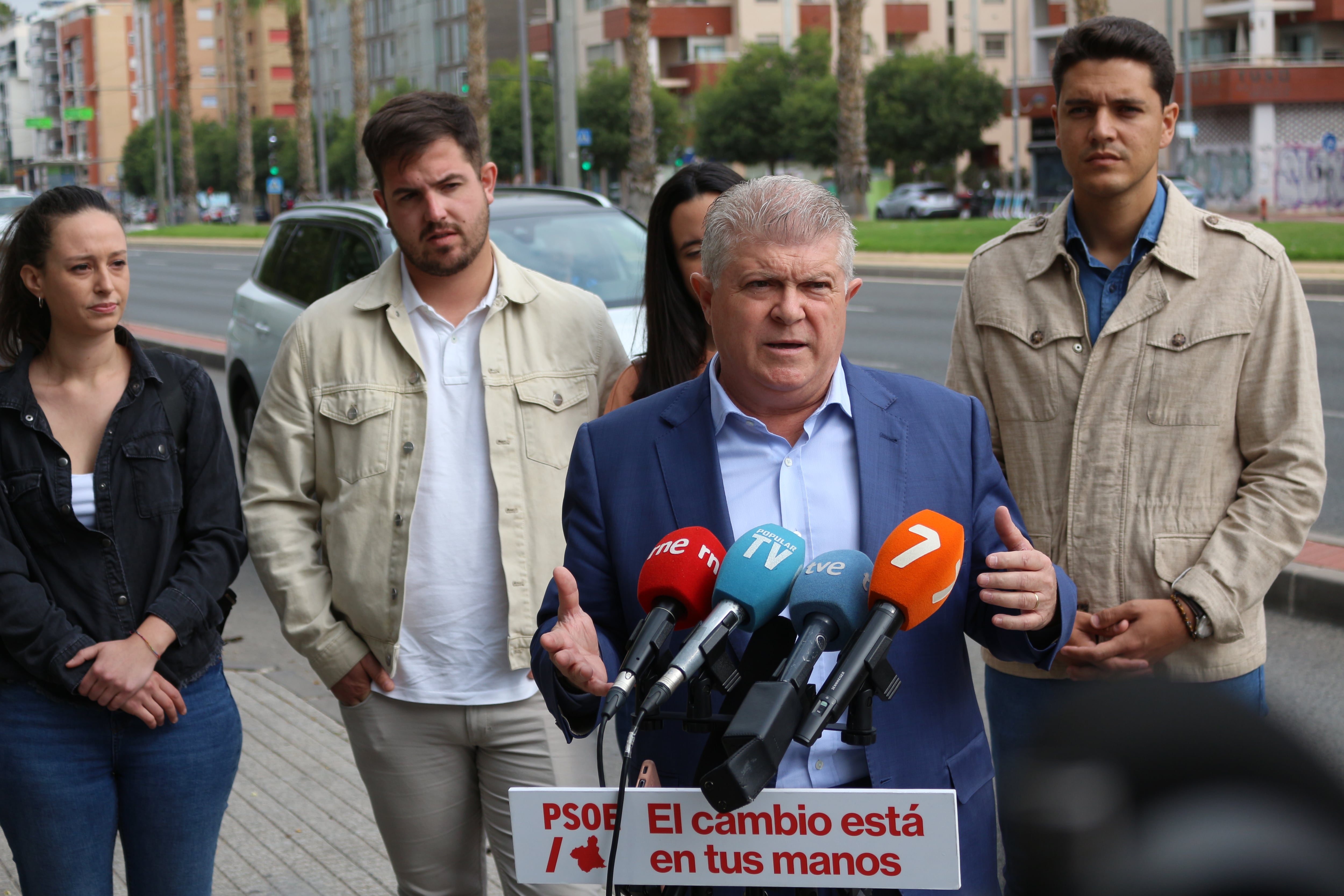 José Vélez en un acto de campaña en Murcia