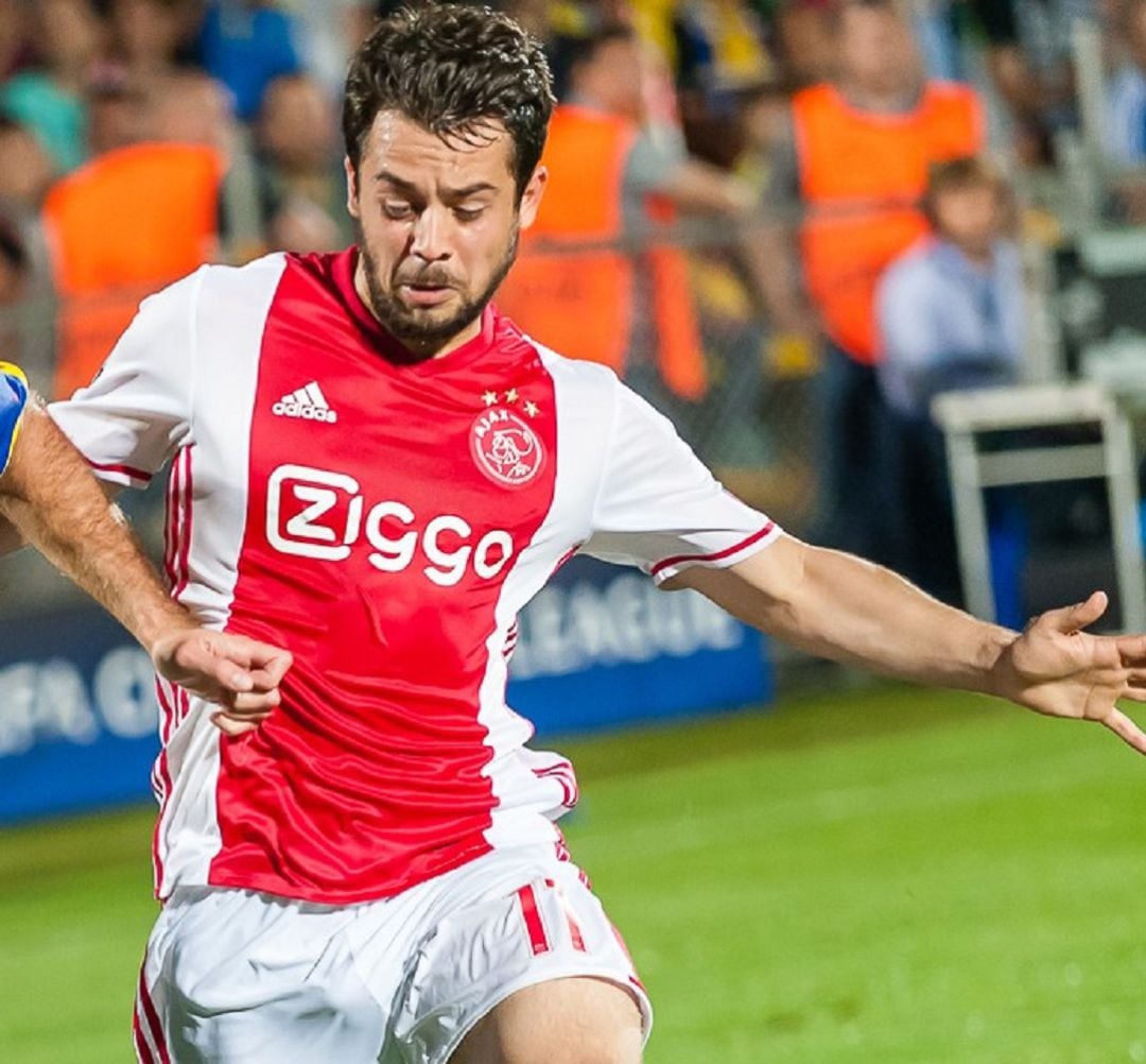 Amin Younes durante su etapa en el Ajax