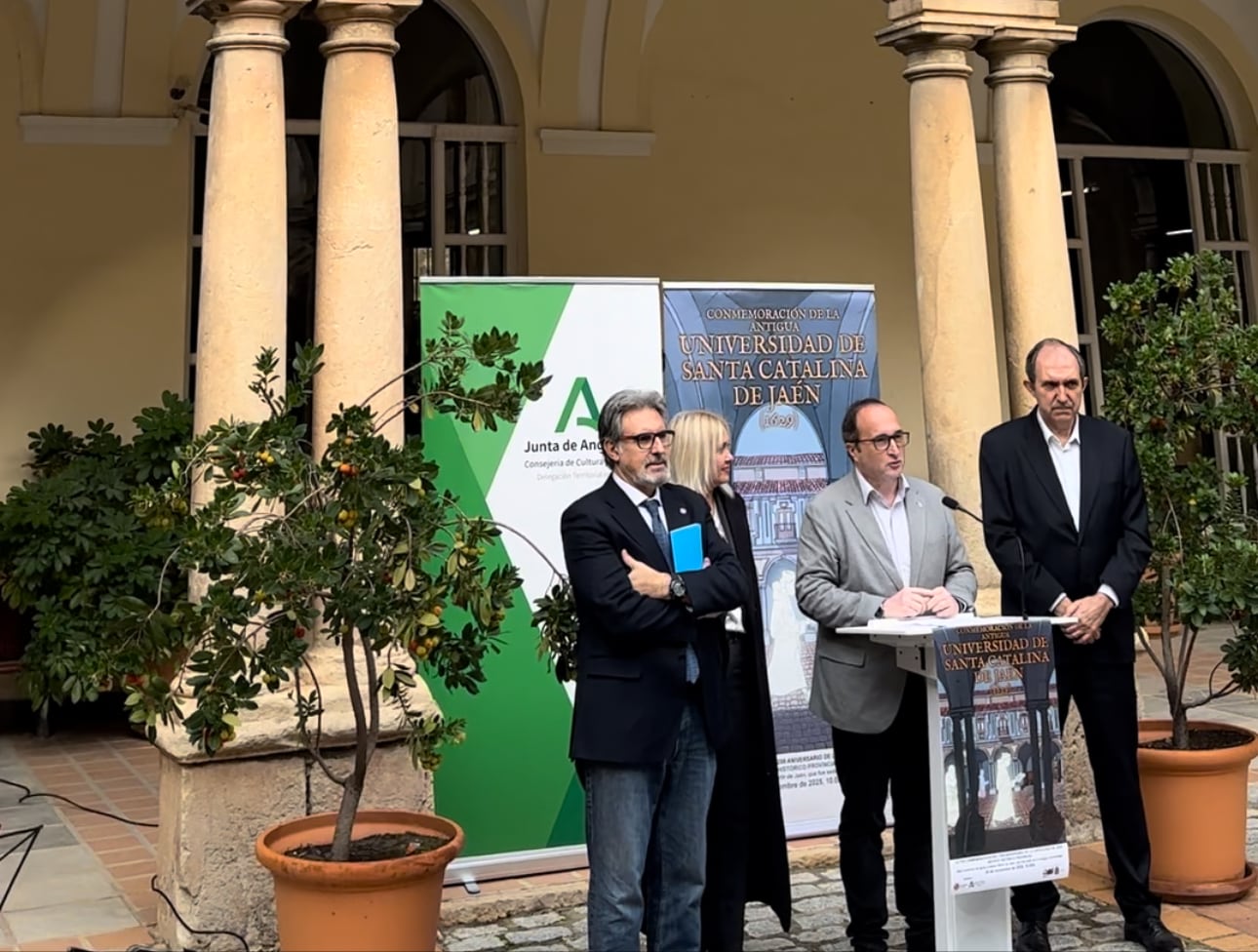 Jaén recupera la memoria de su primera universidad en el Archivo Histórico Provincial