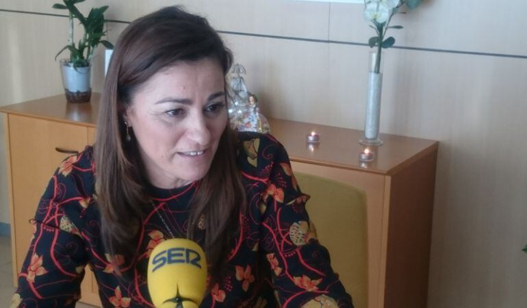 La presidenta de la Junta de Distrito de Loranca habla sobre la petición de colegios de primaria del barrio para integrase en el programa Educa