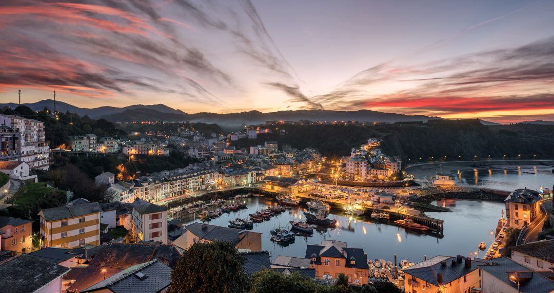 Luarca vista desde el faro.