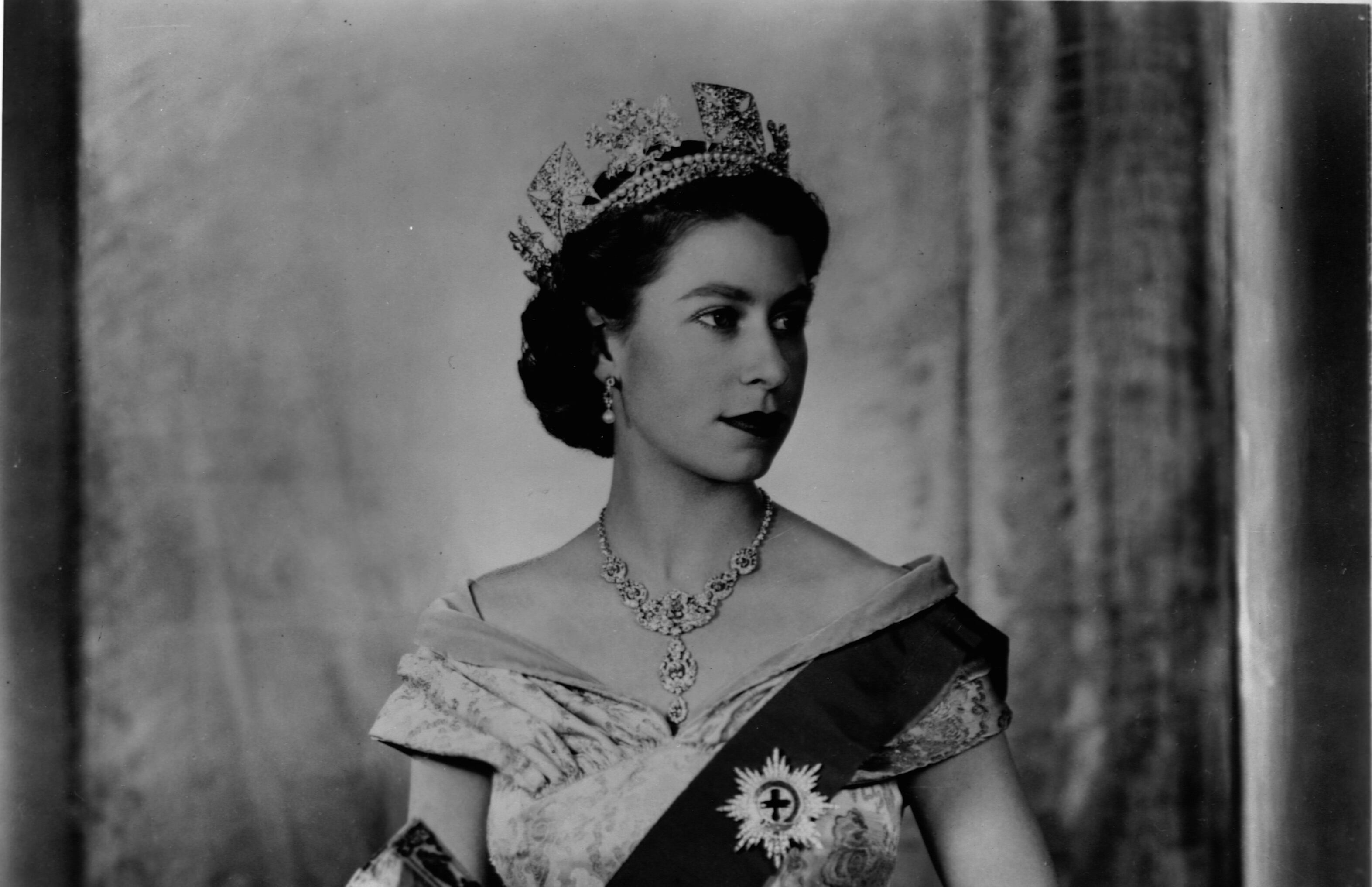 La reina Isabel II.
