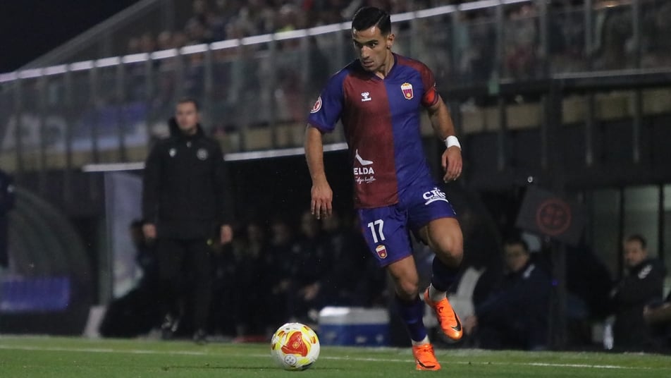 Jesús Clemente sigue siendo fundamental en el Eldense
