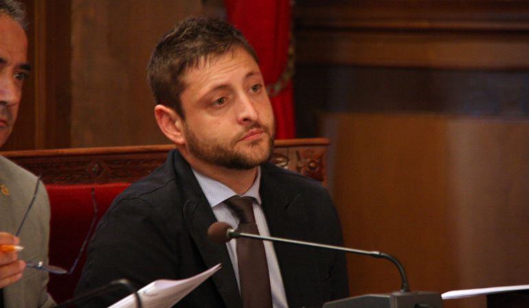 Rubén Viñuales al ple municipal del passat 13 d'octubre del 2015