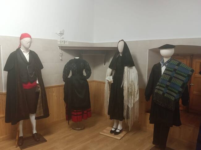 Museo de indumentaria de Campillo de Aranda en preparación