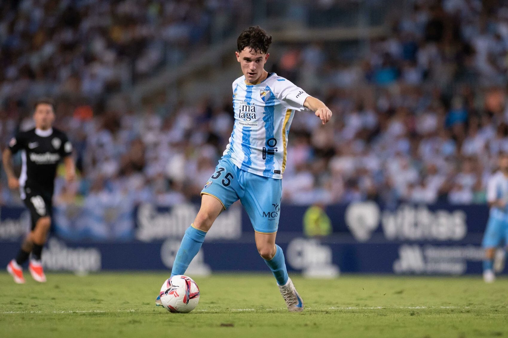 Aarón Ochoa, en un partido del Málaga en La Rosaleda